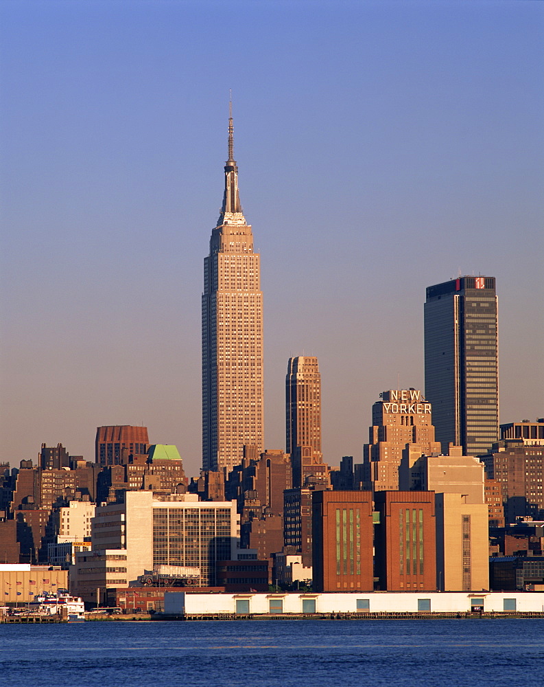 Manhattan skyline and the Empire State Building, New York City, United States of America, North America