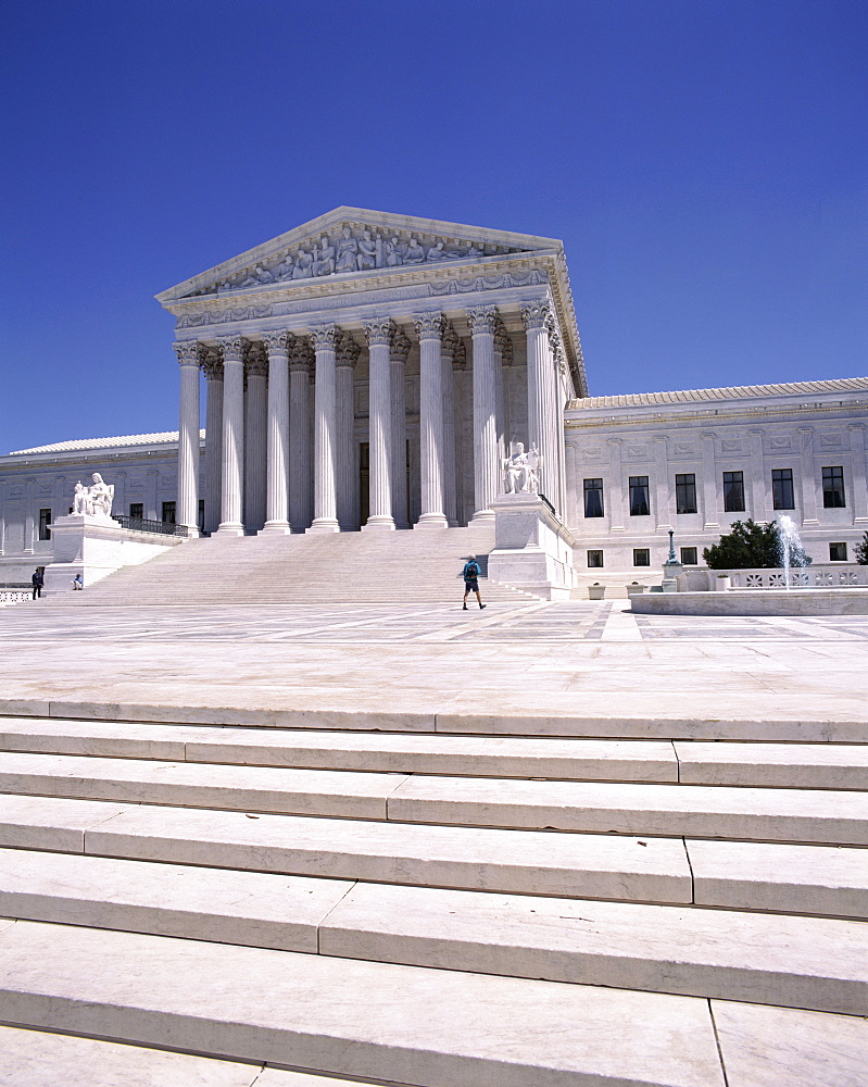 Exterior of the Supreme Court of Justice, Washington D.C., United States of America (USA), North America