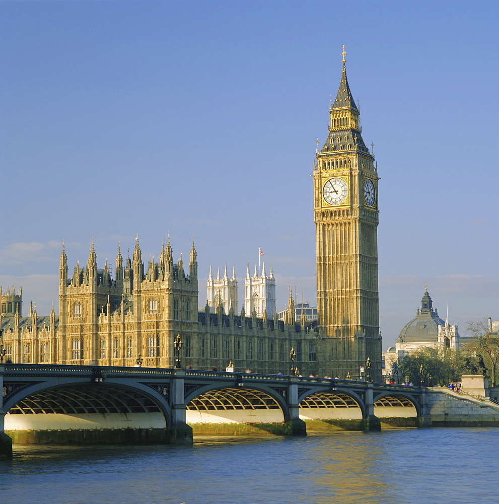 Westminster Bridge, the River Thames, Big Ben and the Houses of Parliament, London, England, UK