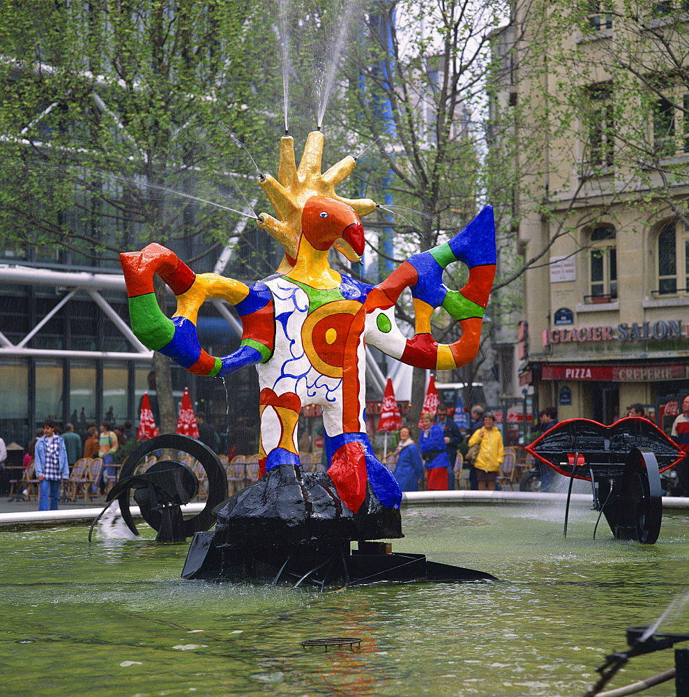 Colourful sculptures of the Tinguely Fountain, Pompidou Centre, Beaubourg, Paris, France, Europe