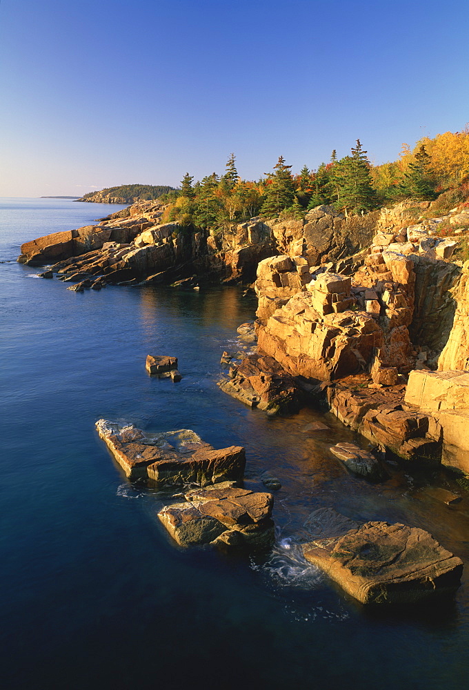 Rocks along the coastline in the Acadia National Park, Maine, New England, United States of America, North America