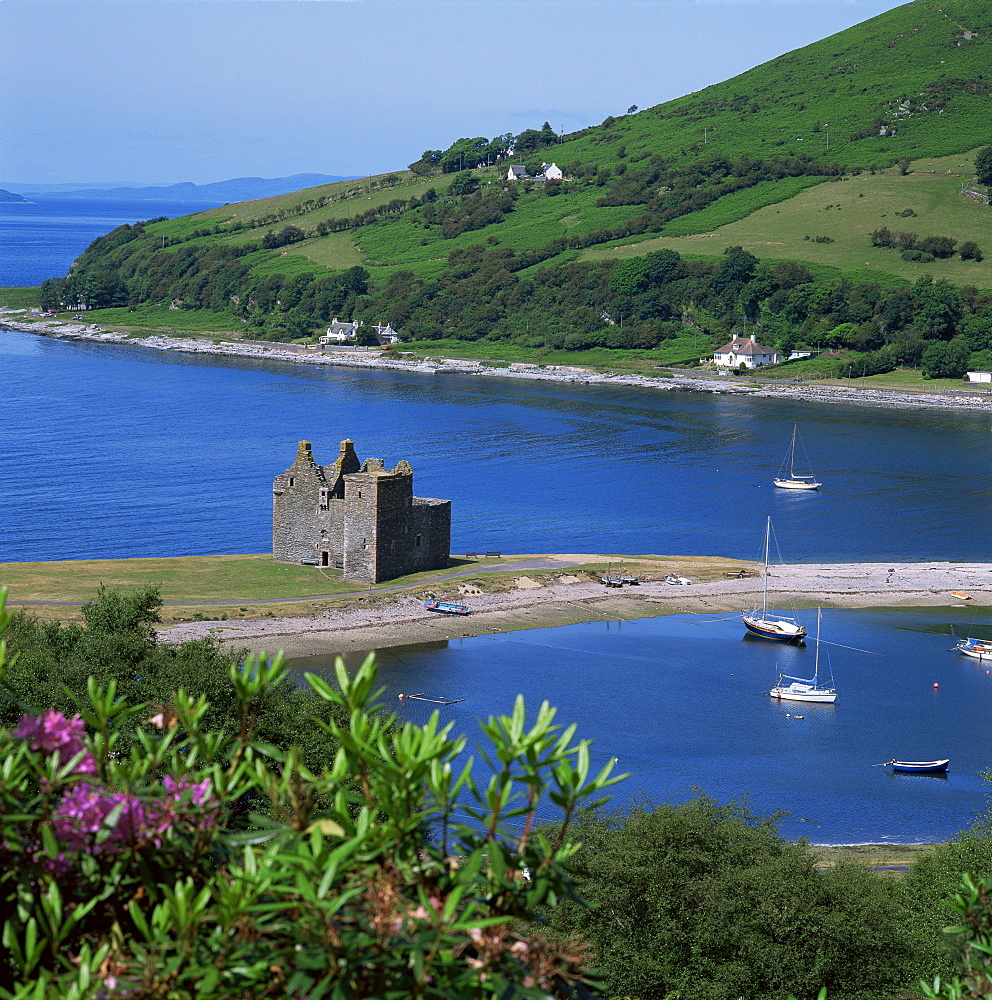 Lochranza Castle, Arran, Strathclyde, Scotland, United Kingdom, Europe