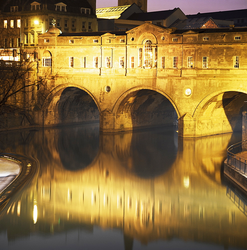 Pulteney Bridge over the River Avon, Bath, UNESCO World Heritage Site, Avon, England, United Kingdom, Europe