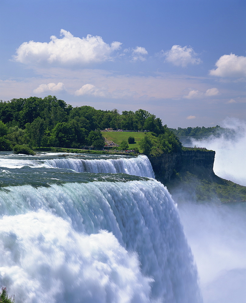 The American Falls at the Niagara Falls, New York State, United States of America, North America