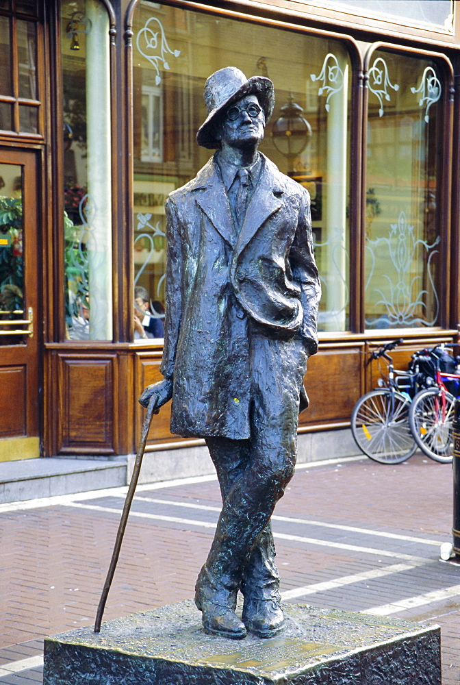 Statue of James Joyce, Dublin, County Dublin, Ireland, Eire