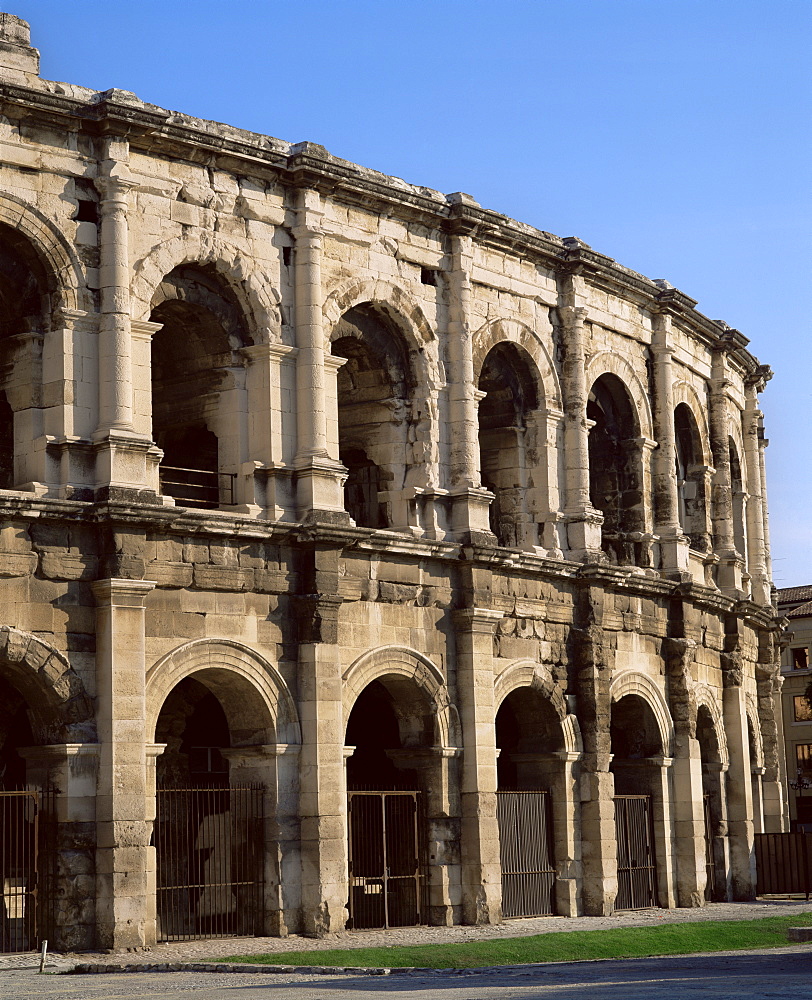 Roman arena, Nimes, Languedoc-Roussillon, France, Europe