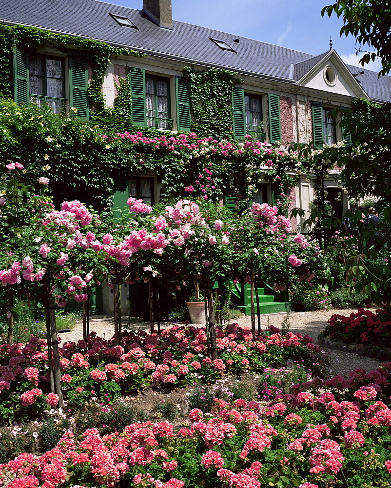 House and garden of Claude Monet, Giverny, Haute-Normandie (Normandy), France, Europe