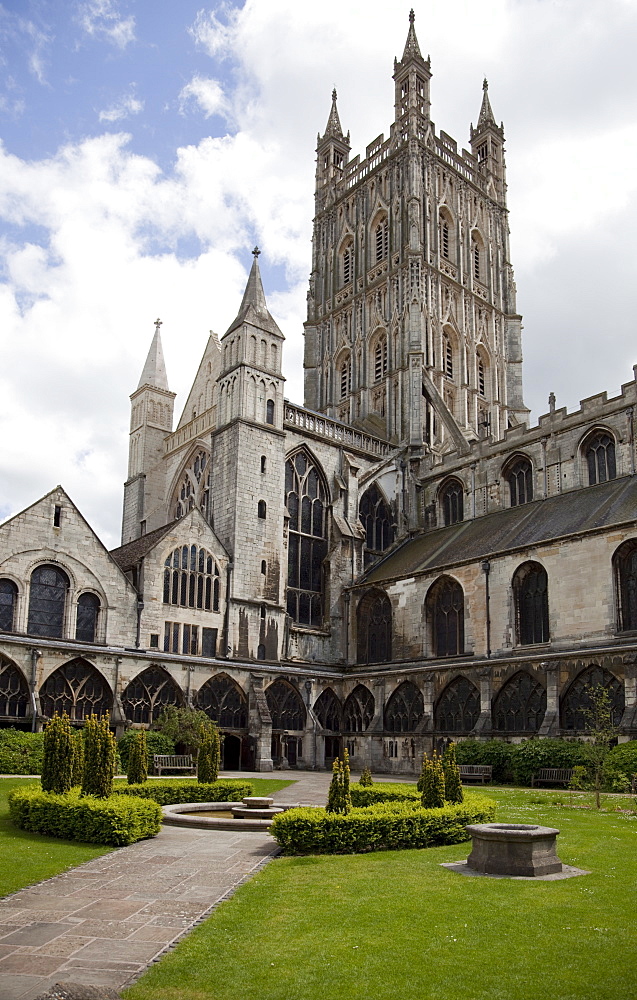 Tower and cloisters of Gloucester Cathedral, Gloucester, Gloucestershire, England, United Kingdom, Europe