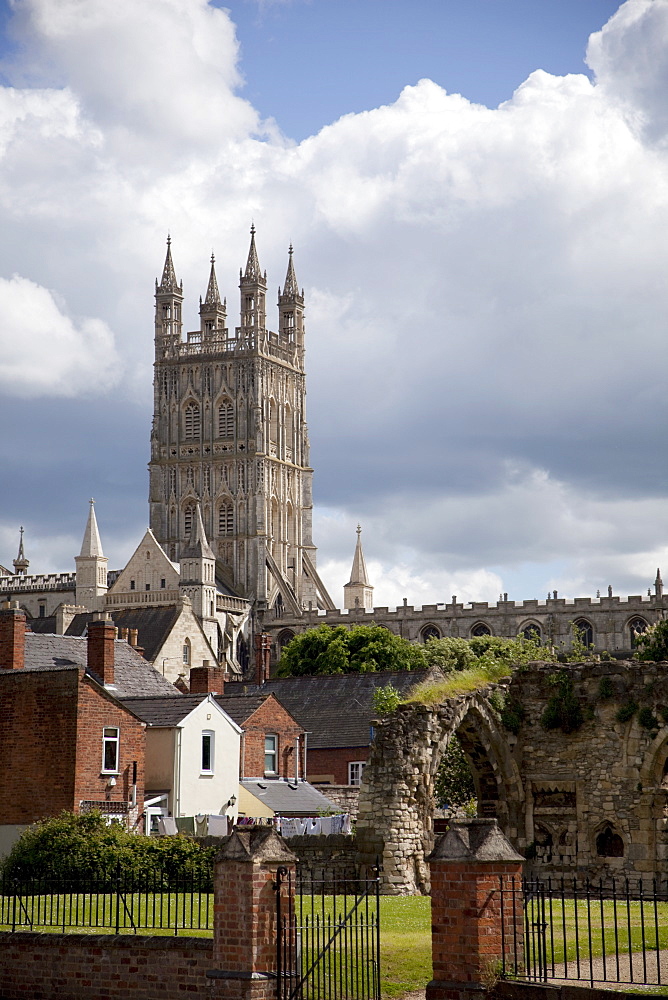 Gloucester Cathedral Tower and ruins of Bishop's Palace, Gloucester, Gloucestershire, England, United Kingdom, Europe