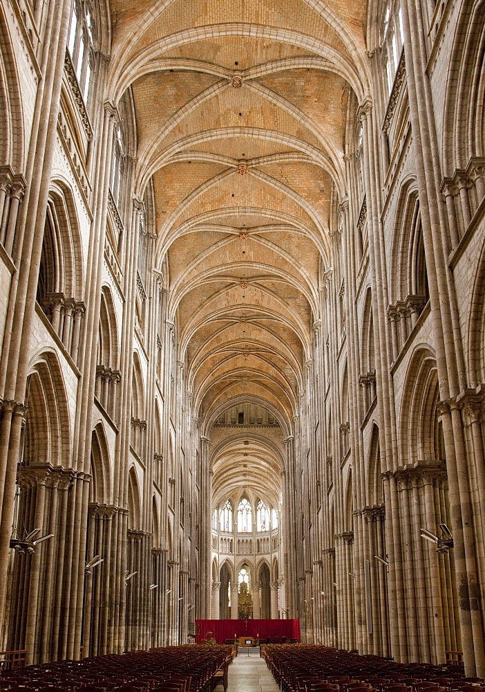 Interior looking east, Rouen Cathedral, Rouen, Upper Normandy, France, Europe