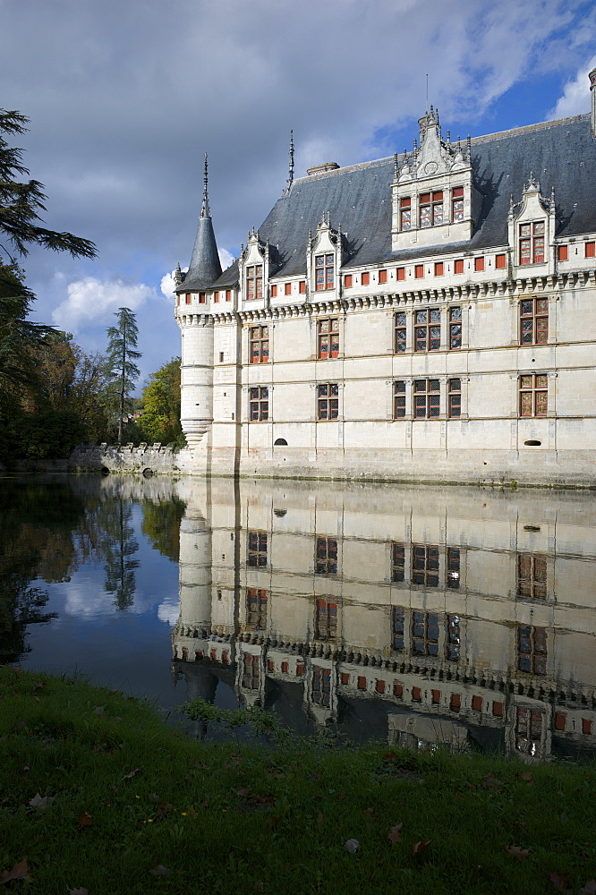 The Chateau, Azay le Rideau, UNESCO World Heritage Site, Indre-et-Loire, Touraine, Loire Valley, France, Europe