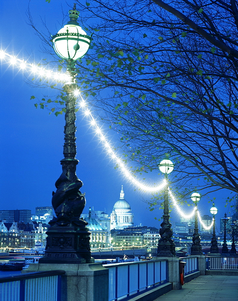 View from the South Bank to St. Pauls Cathedral, London, England, United Kingdom, Europe