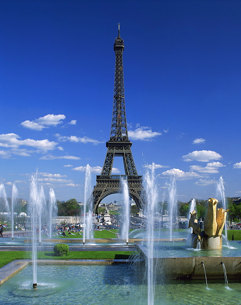 The Eiffel Tower with water fountains, Paris, France, Europe