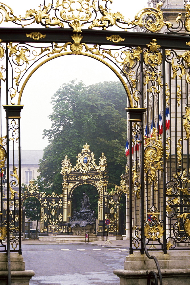 Wrought iron by Lamor, restored, Place Stanislaus, UNESCO World Heritage Site, Nancy, Lorraine, France, Europe