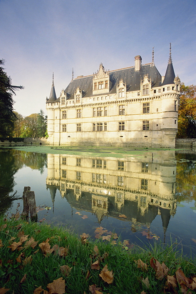 Reflection in lake of the chateau at Azay Le Rideau, one the chateaux of the Loire, Centre, France, Europe