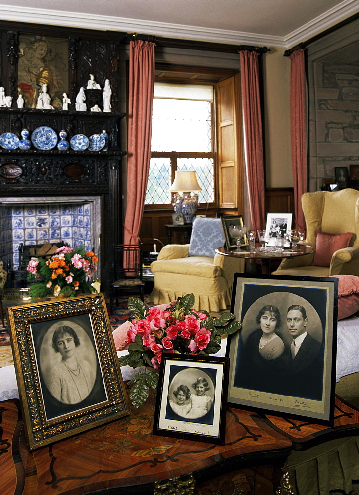 The Queen Mother's sitting room, Glamis Castle, Highland region, Scotland, United Kingdom, Europe