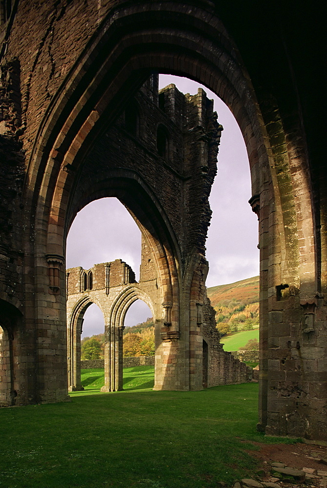 Ruins of Llanthony Priory, Vale of Ewyas, Black Mountains, Gwent, Wales, United Kingdom, Europe