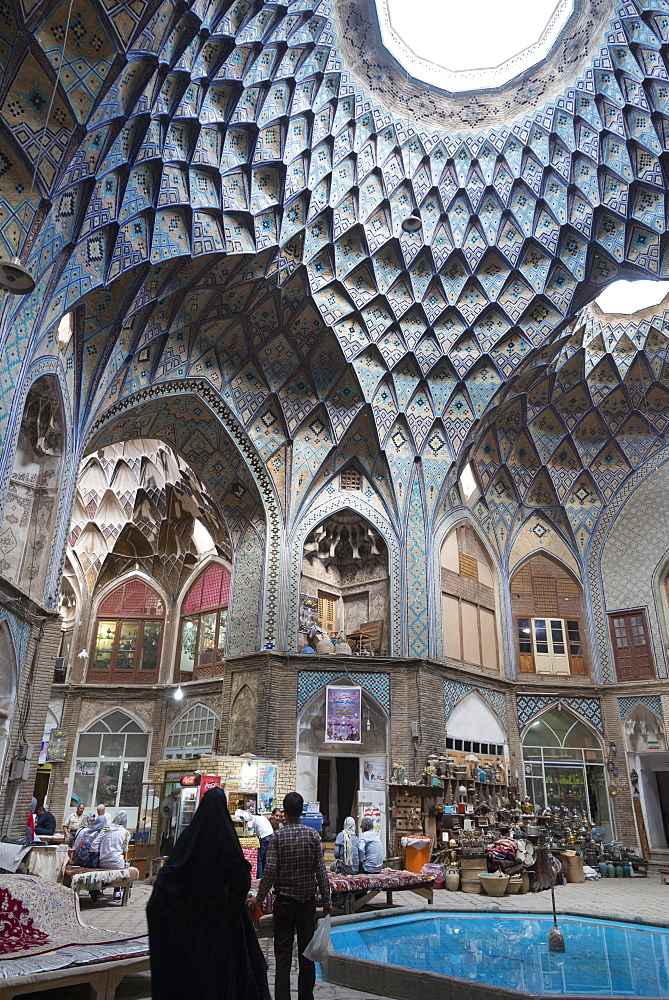 Teashop in a Khan, Bazar, Kashan, Iran, Western Asia