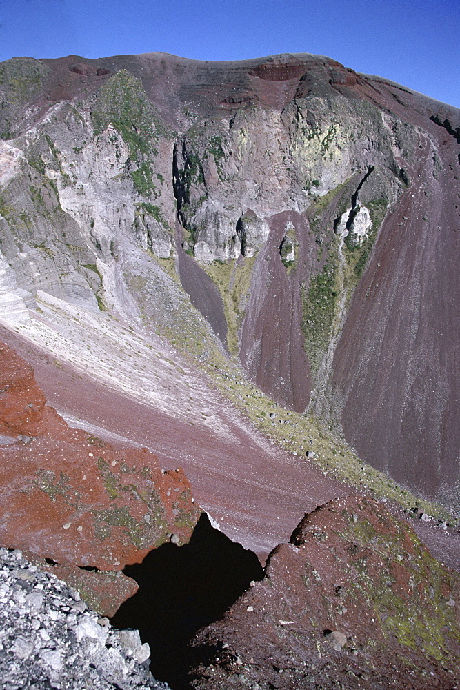 Colourful volcanic rock, Mount Tarawera, Rotorua, South Auckland, North Island, New Zealand, Pacific