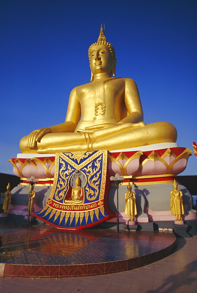 Giant Golden Buddha, Koh Samui, Thailand, Asia