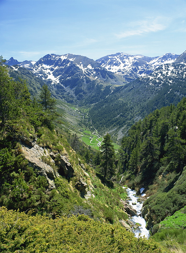 View towards Vall d'Incles and El Siscaro, Riu de Cabana Sorda Ravine, Vall d'Incles, Soldeu, Andorra, Europe