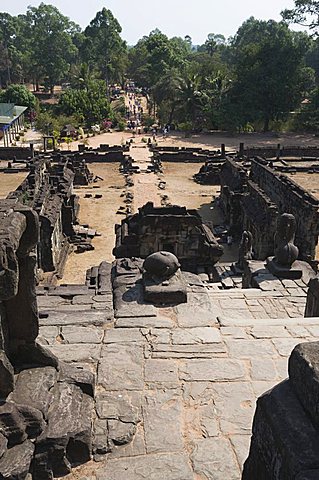 Bakong Temple, AD881, Roluos Group, near Angkor, UNESCO World Heritage Site, Siem Reap, Cambodia, Indochina, Southeast Asia, Asia