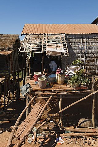 Houses on stilts on the side of Tonle Sap Lake, near Siem Reap, Cambodia, Indochina, Southeast Asia, Asia