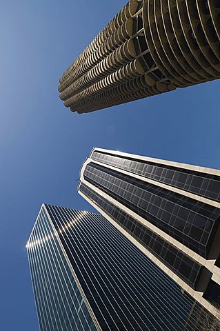 Marina Towers on right, Chicago, Illinois, United States of America, North America