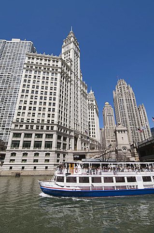 Wrigley Building in background, Chicago, Illinois, United States of America, North America