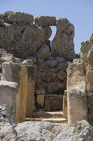 Ggantija, a prehistoric temple constructed around 3000 BC, UNESCO World Heritage Site, Gozo, Malta, Europe