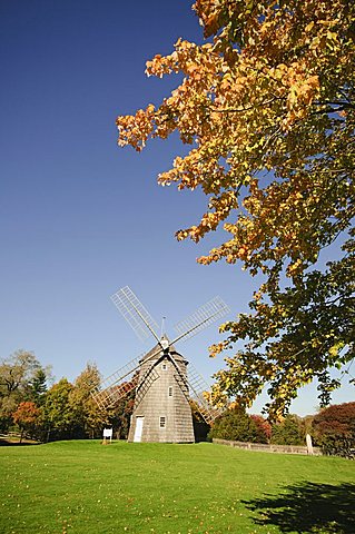 Old Hook Windmill, East Hampton, The Hamptons, Long Island, New York State, United States of America, North America