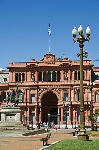 Casa Rosada (Presidential Palace) where Juan Peron appeared on this central balcony, Plaza de Mayo, Buenos Aires, Argentina, South America