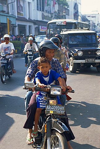 Traffic, Jogjakarta, Java, Indonesia, Southeast Asia, Asia