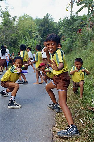 Schoolboys, Toraja area, Sulawesi, Indonesia, Southeast Asia, Asia