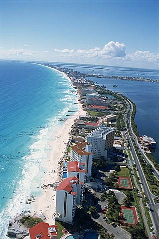 Hotel area, Cancun, Yucatan, Mexico, North America