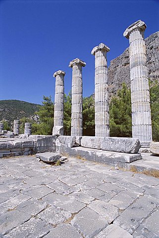 Columns in ruins of Temple of Athena, archaeological site, Priene, Anatolia, Turkey, Asia Minor