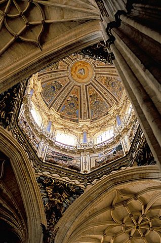 Interior of the Catedral Nueva (New Cathedral), dating from the 16th century, Salamanca, Spain, Europe