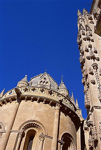 The important Romanesque building of the Christian Catedral Vieja (Old Cathedral), dating from the 12th century, Salamanca, Castilla-Leon (Castile), Spain, Europe