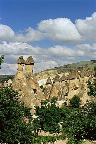 Erosion with volcanic tuff pillars near Goreme, Cappadocia, Anatolia, Turkey, Asia Minor, Asia