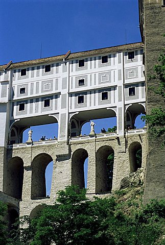 View of the covered walkway in the castle, Cesky Krumlov, UNESCO World Heritage Site, Czech Republic, Europe