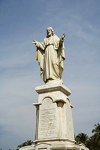 In the grounds of Se Cathedral, Old Goa, Goa, India, Asia