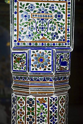 Beautiful inlay work on pillar the Juna Mahal Fort, Dungarpur, Rajasthan state, India, Asia