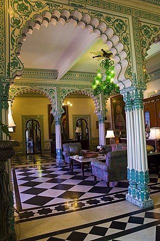 The Imperial Suite in Shiv Niwas Palace, a former royal guest house and now a heritage hotel, Udaipur, Rajasthan state, India, Asia