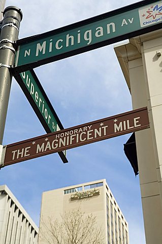 Michigan Avenue or The Magnificent Mile, famous for its shopping, Chicago, Illinois, USA