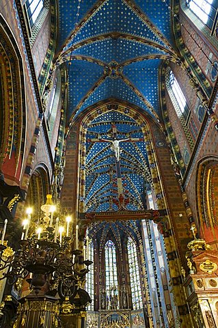 Interior of St. Mary's church or basilica, Main Market Square (Rynek Glowny), Old Town District (Stare Miasto), Krakow (Cracow), UNESCO World Heritage Site, Poland, Europe