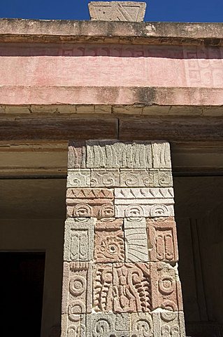 Columns depicting the quetzal bird, Palace of the Quetzal Butterfly, Teotihuacan, 150AD to 600AD and later used by the Aztecs, UNESCO World Heritage Site, north of Mexico City, Mexico, North America