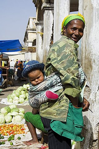 Baby on mother's back, Municipal Market at Assomada, Santiago, Cape Verde Islands, Africa