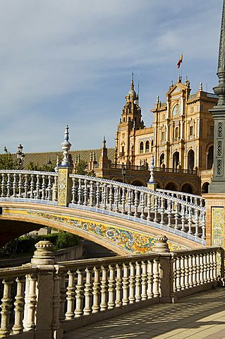 Plaza de Espana erected for the 1929 Exposition, Parque Maria Luisa, Seville, Andalusia, Spain, Europe