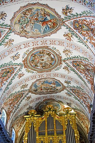 Baroque church, Hospital de Venerables Sacerdotes, Santa Cruz district, Seville, Andalusia, Spain, Europe