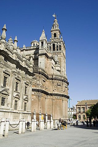 Seville Catheral and La Giralda, UNESCO World Heritage Site, Plaza Virgen de los Reyes, Santa Cruz district, Seville, Andalusia, Spain, Europe